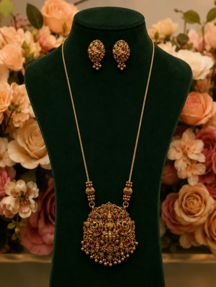 Antique finish Pendant necklaces with earrings